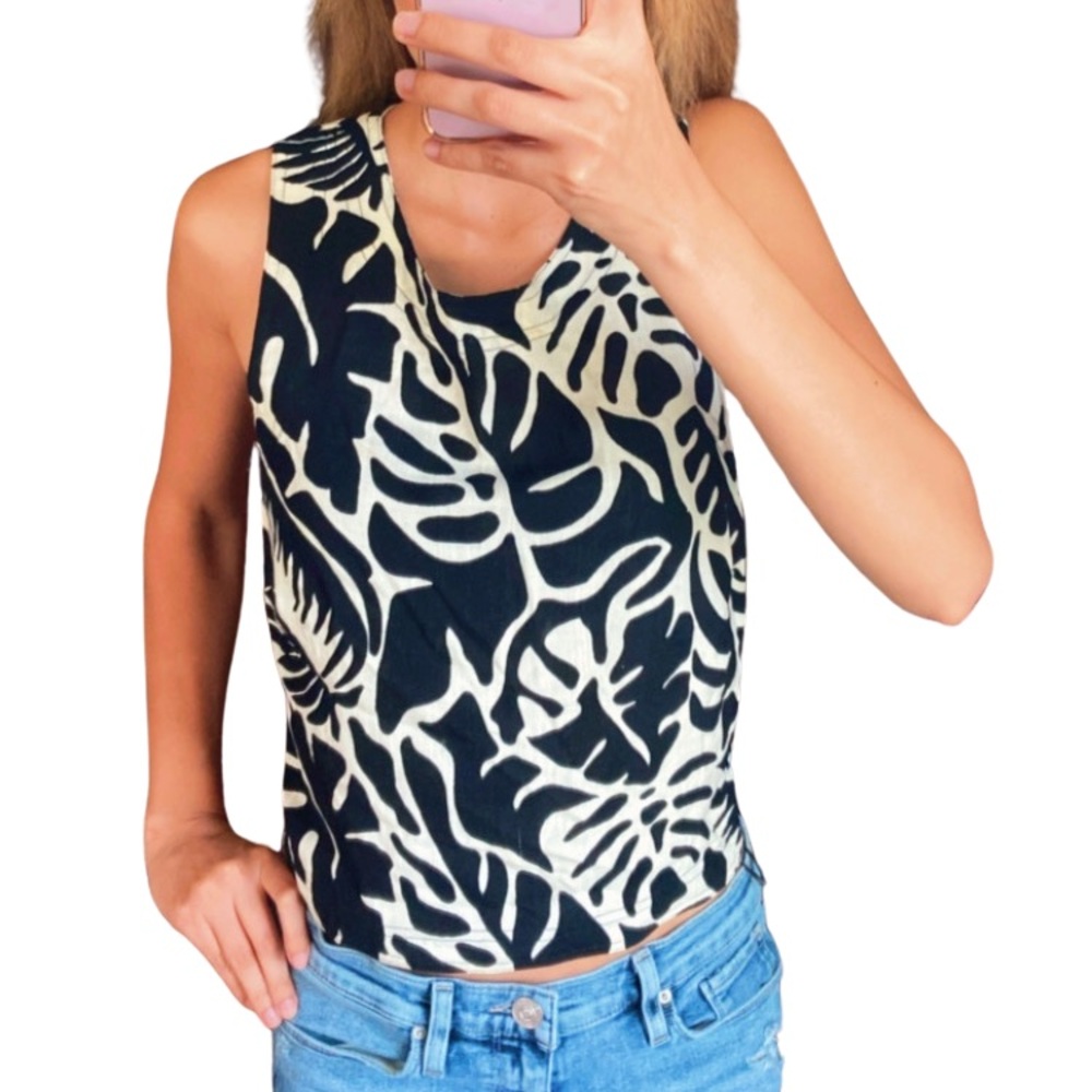 NWT Rose + Olive Crop Palm Print Tank Top Size XS